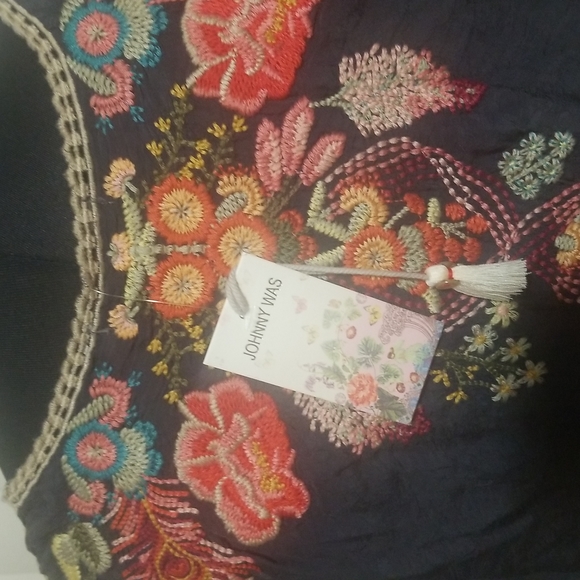 BELLEFLEUR BLOUSE - Picture 8 of 10